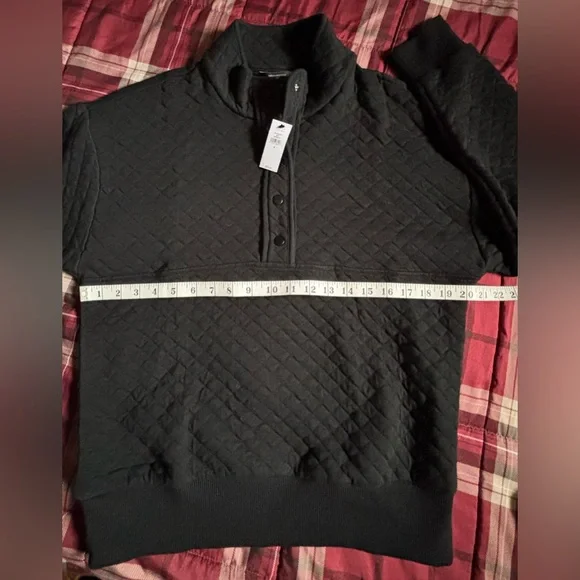 Banana Republic Black Quilted Half-Snap Sweatshirt - Picture 4 of 5